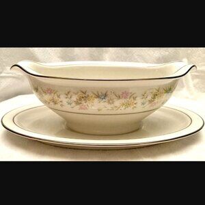 Noritake Blossom Time 7150 Fine Ivory China Gravy Boat Attached Underplate 7.5"